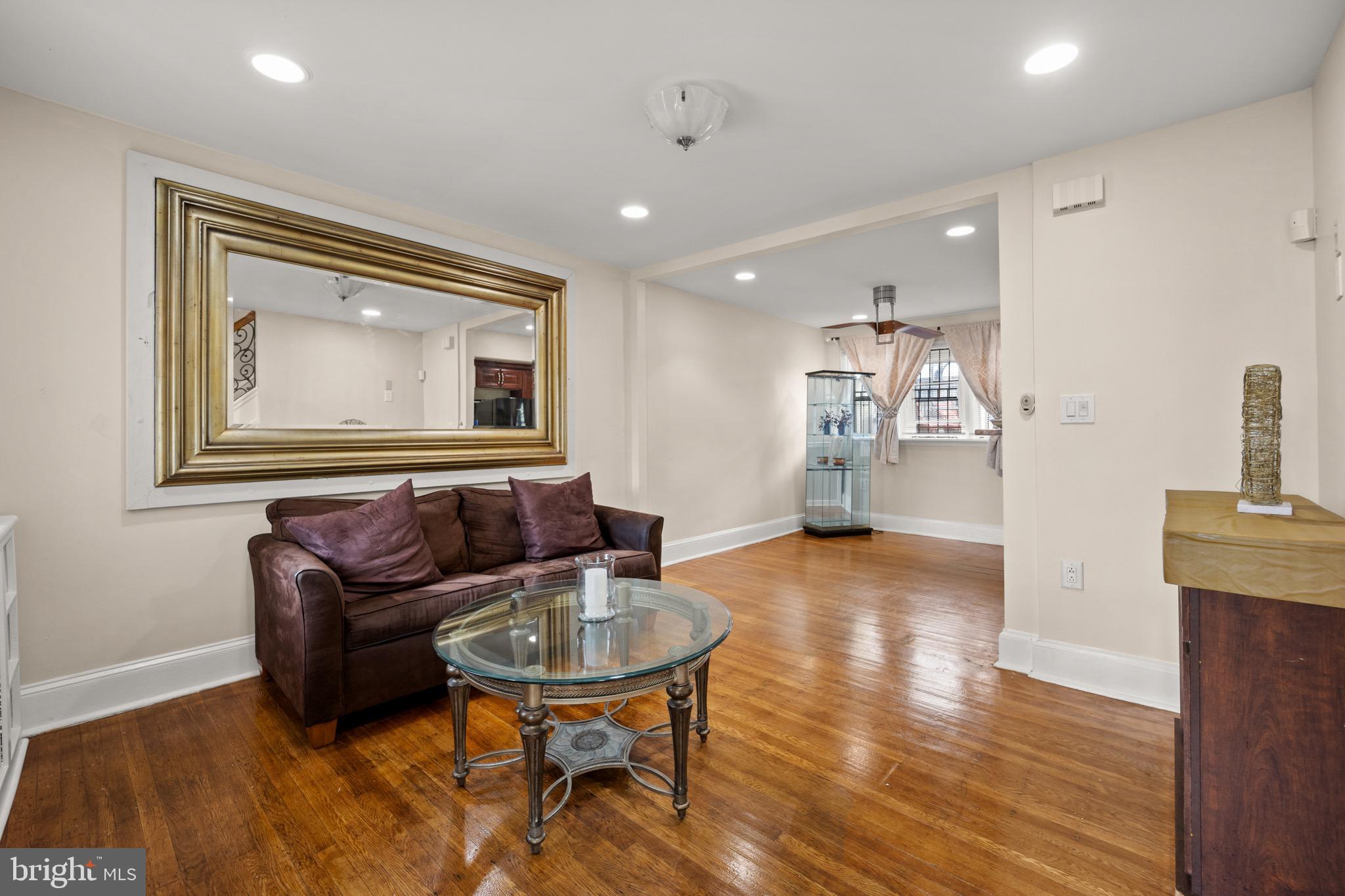 1063 Edgemore Road Philadelphia, PA 19151 - Photo 5 of 22 Gallery Image 5