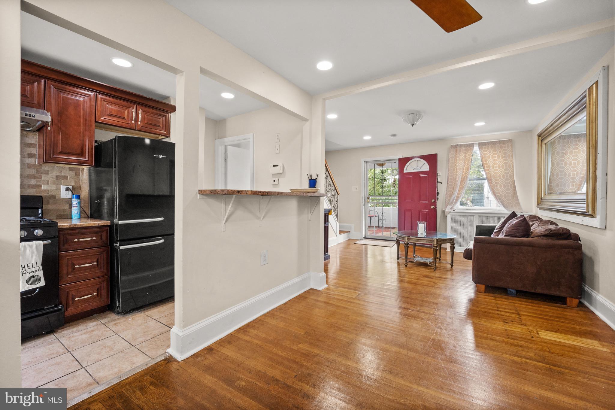 1063 Edgemore Road Philadelphia, PA 19151 - Photo 8 of 22 Gallery Image 8