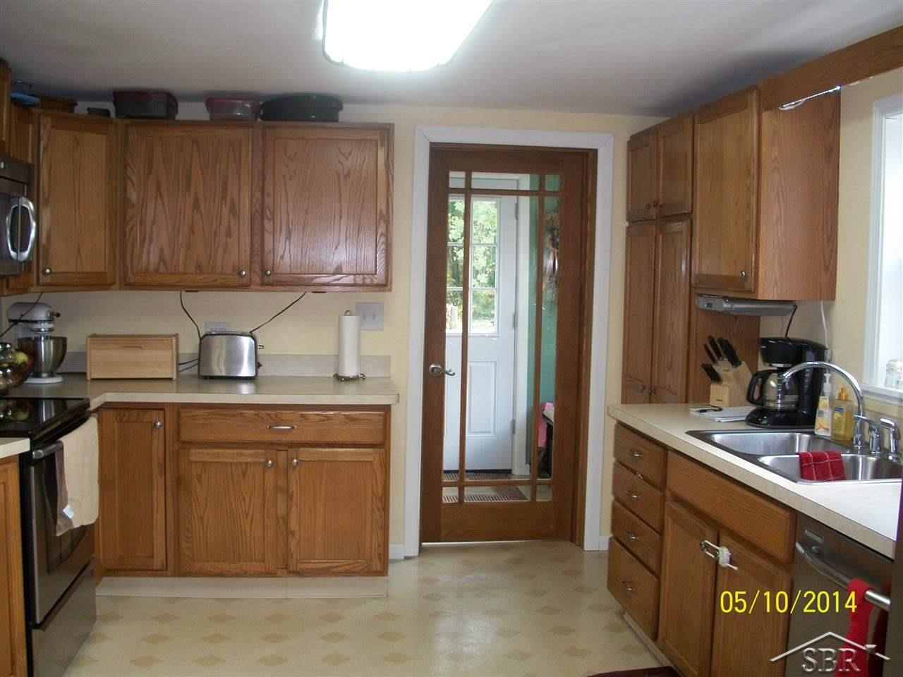 7305 Ederer Road Saginaw, MI 48609 - Photo 5 of 26 31238532-4.JPG