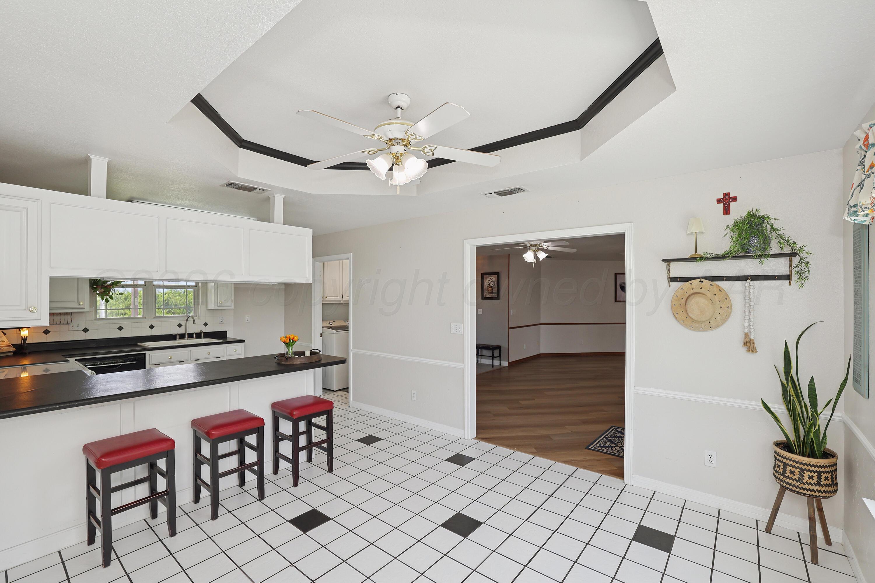 5621 White Fence Road Canyon, TX 79015 - Photo 13 of 56 13-Dining Area