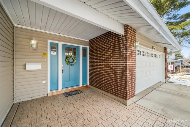 $547,500 | 6828 Kincaid Court, Woodridge, IL 60517