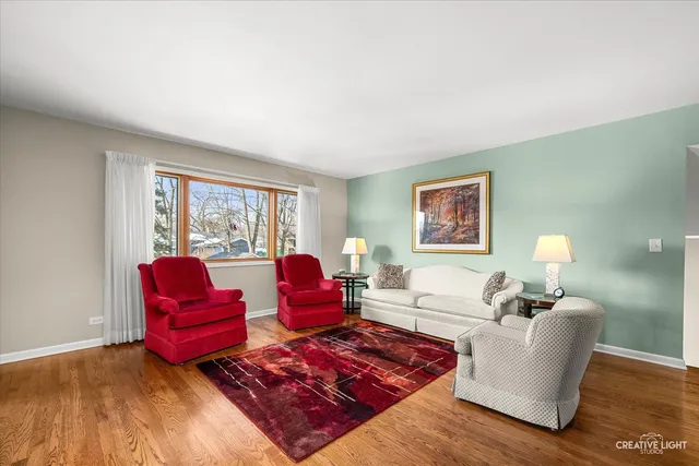 $547,500 | 6828 Kincaid Court, Woodridge, IL 60517