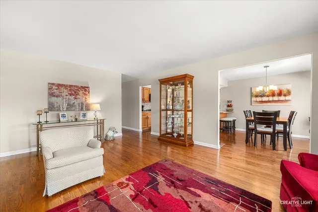 $547,500 | 6828 Kincaid Court, Woodridge, IL 60517