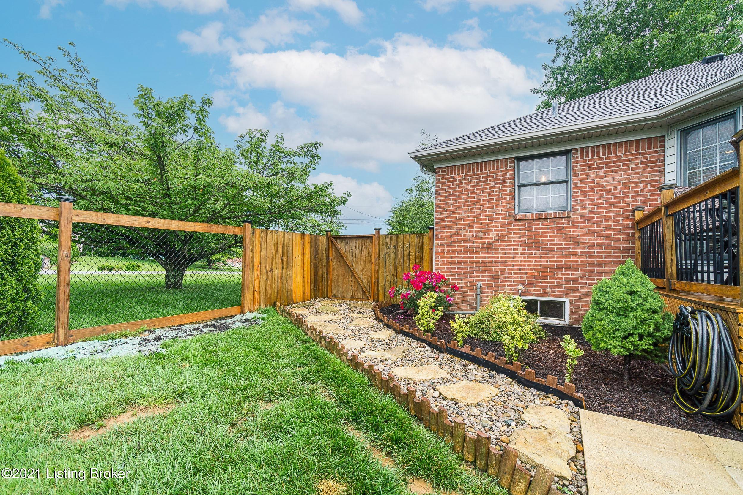330 Floyds Fork Road Shepherdsville, KY 40165 - Photo 7 of 75 330 Floyds Fork-11