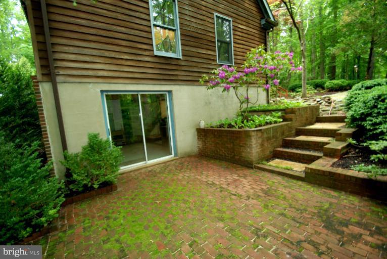 14123 Sunnybrook Road Phoenix, MD 21131 - Photo 29 of 30 a view of a house with backyard and garden