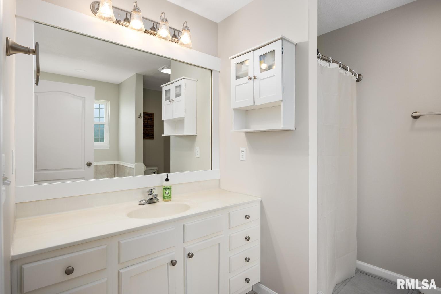 800 Simon Street Washington, IL 61571 - Photo 19 of 45