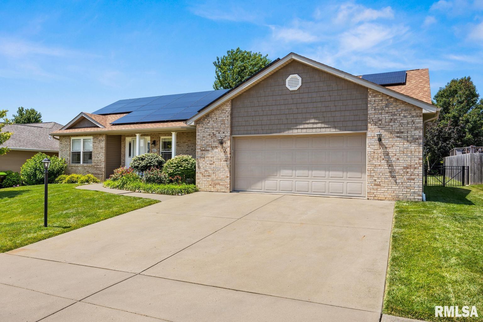 800 Simon Street Washington, IL 61571 - Photo 2 of 45