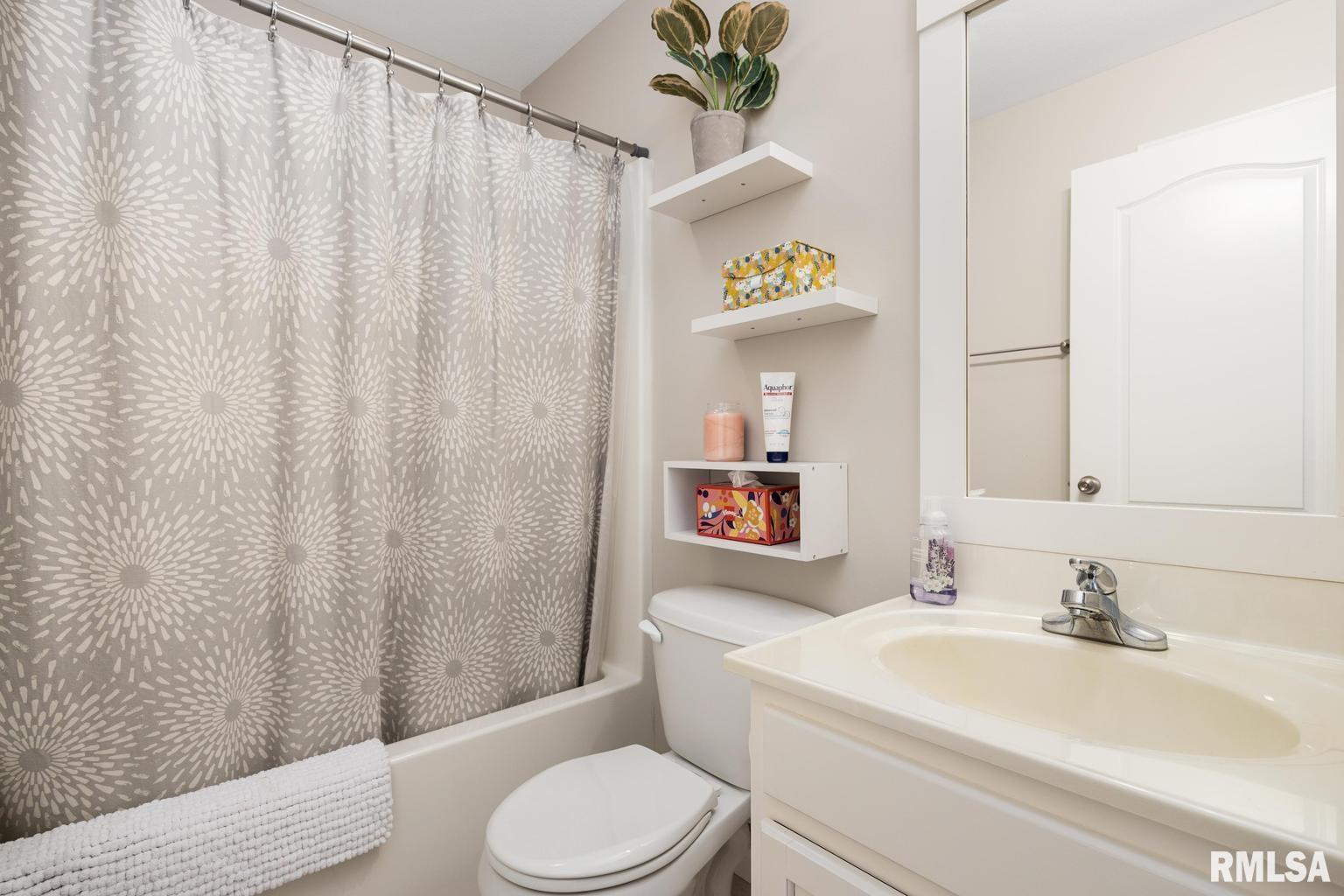 800 Simon Street Washington, IL 61571 - Photo 25 of 45