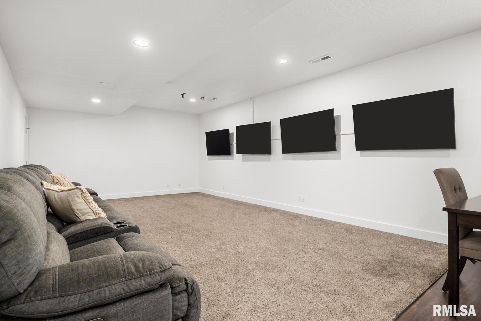 800 Simon Street Washington, IL 61571 - Photo 29 of 45