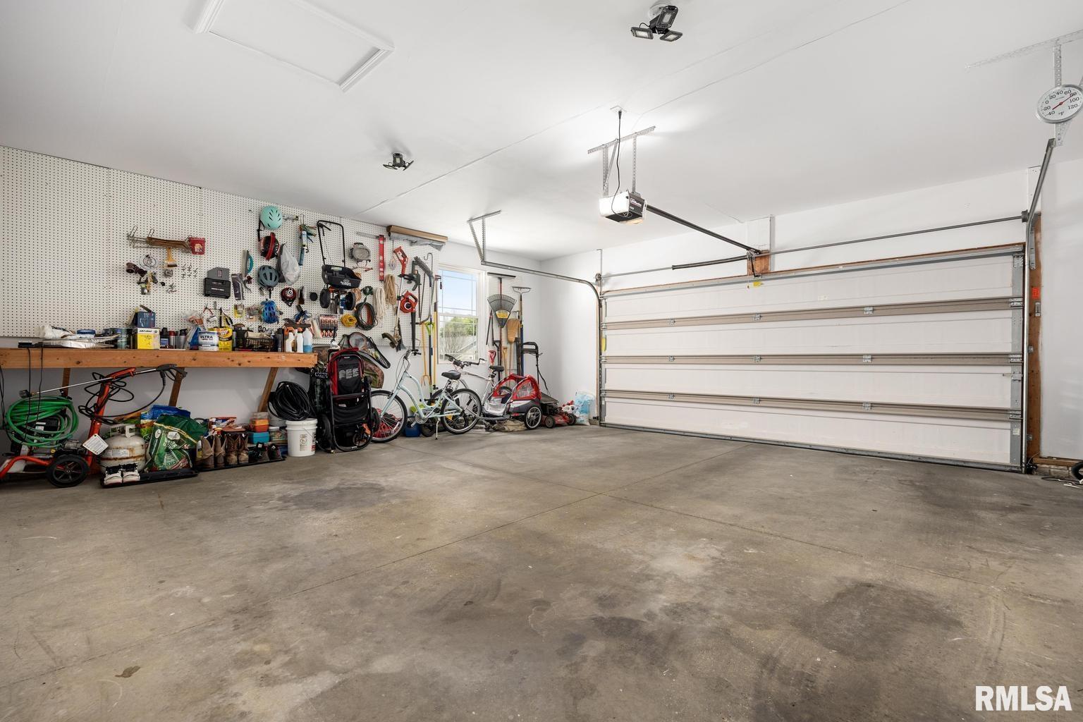 800 Simon Street Washington, IL 61571 - Photo 37 of 45