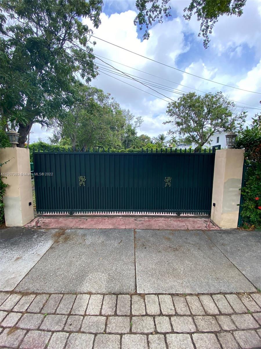 1254 Southwest 13th Avenue Miami, FL 33135 - Photo 4 of 7 a view of a backyard