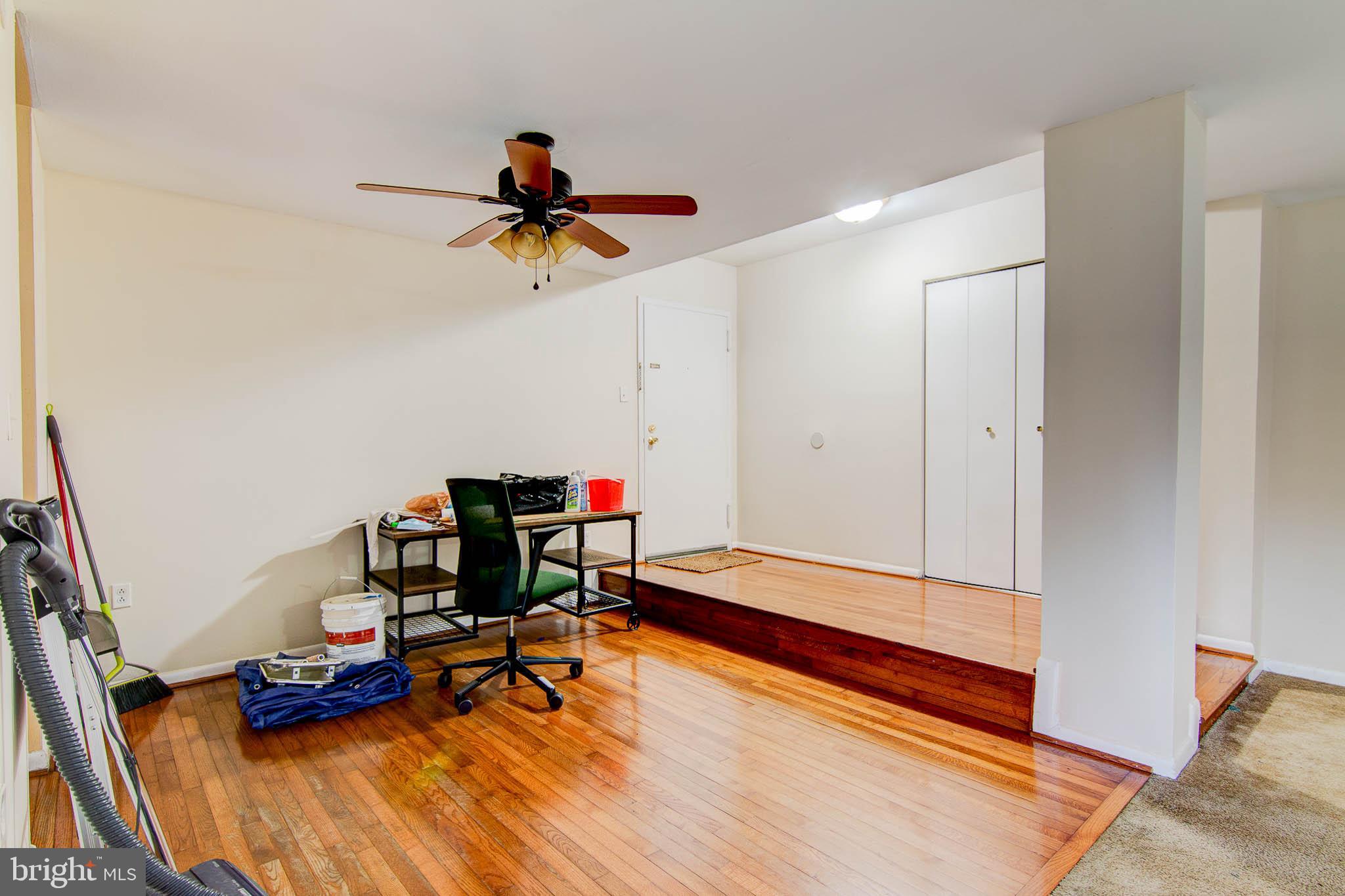 15613 Dorset Road, Unit 104 Laurel, MD 20707 - Photo 12 of 18 Entry and Dining Area
