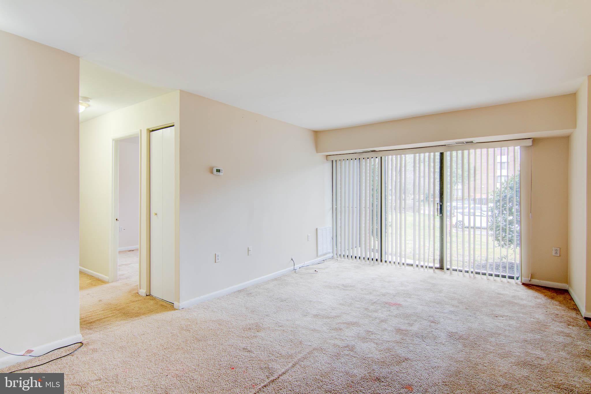 15613 Dorset Road, Unit 104 Laurel, MD 20707 - Photo 14 of 18 Living Room