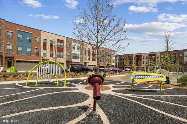 $479,999 | 4762 Towne Square Boulevard, Suitland, MD 20746