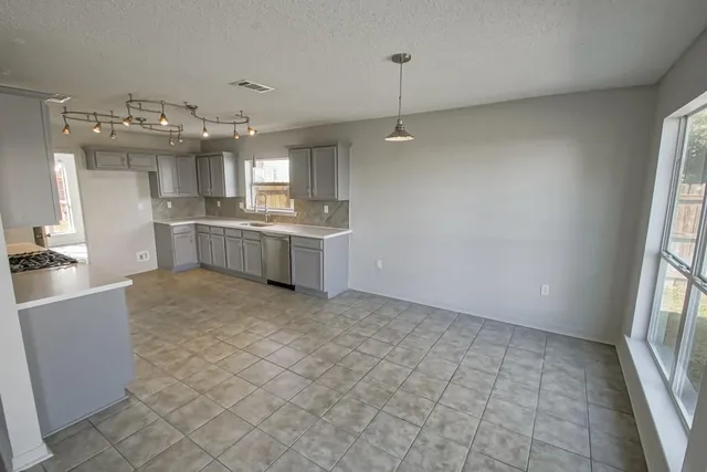 $299,900 | 404 Creekside Court, Covington, LA 70435