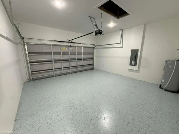 $2,400 | 723 Epps Brown Street East, Lehigh Acres, FL 33974