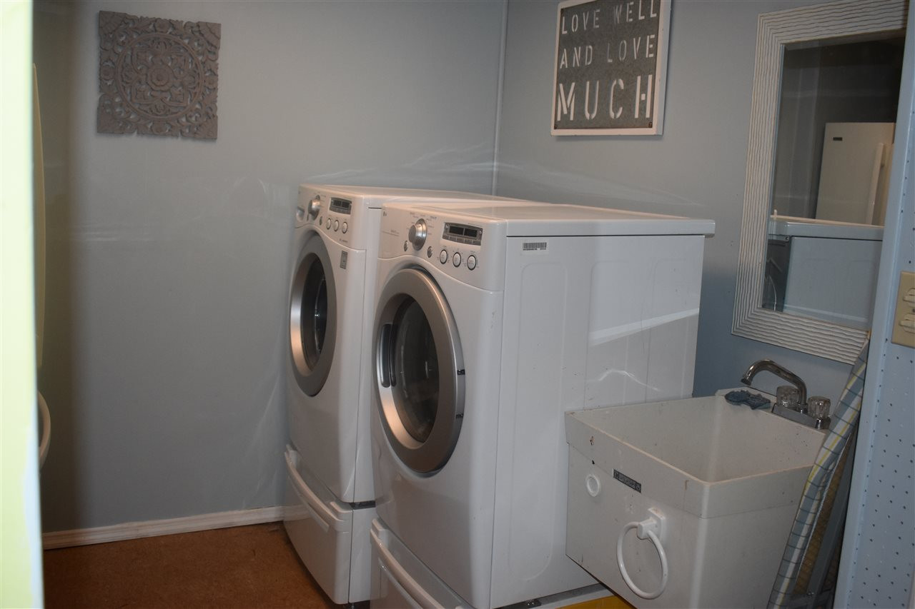 9621 Rock Creek Road Raleigh, NC 27613 - Photo 9 of 15 Laundry
