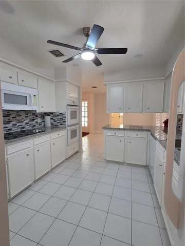 $493,000 | 418 Longview Drive, Sugar Land, TX 77478