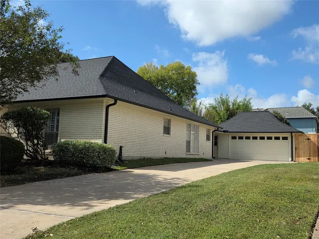 $493,000 | 418 Longview Drive, Sugar Land, TX 77478