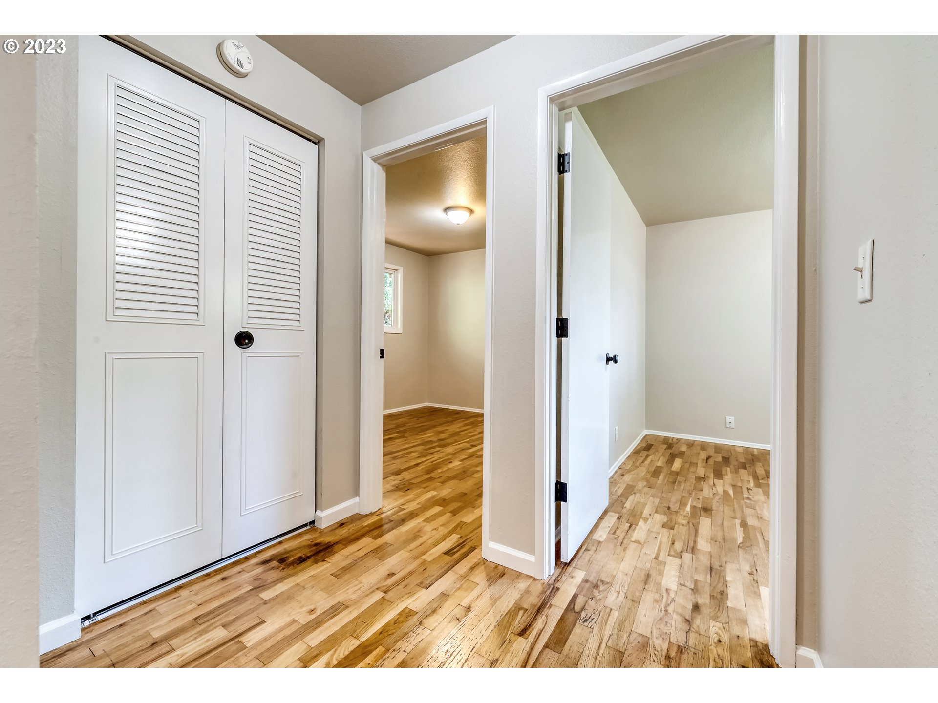 4439 Camellia Street Springfield, OR 97478 - Photo 20 of 31 a view interior of the house