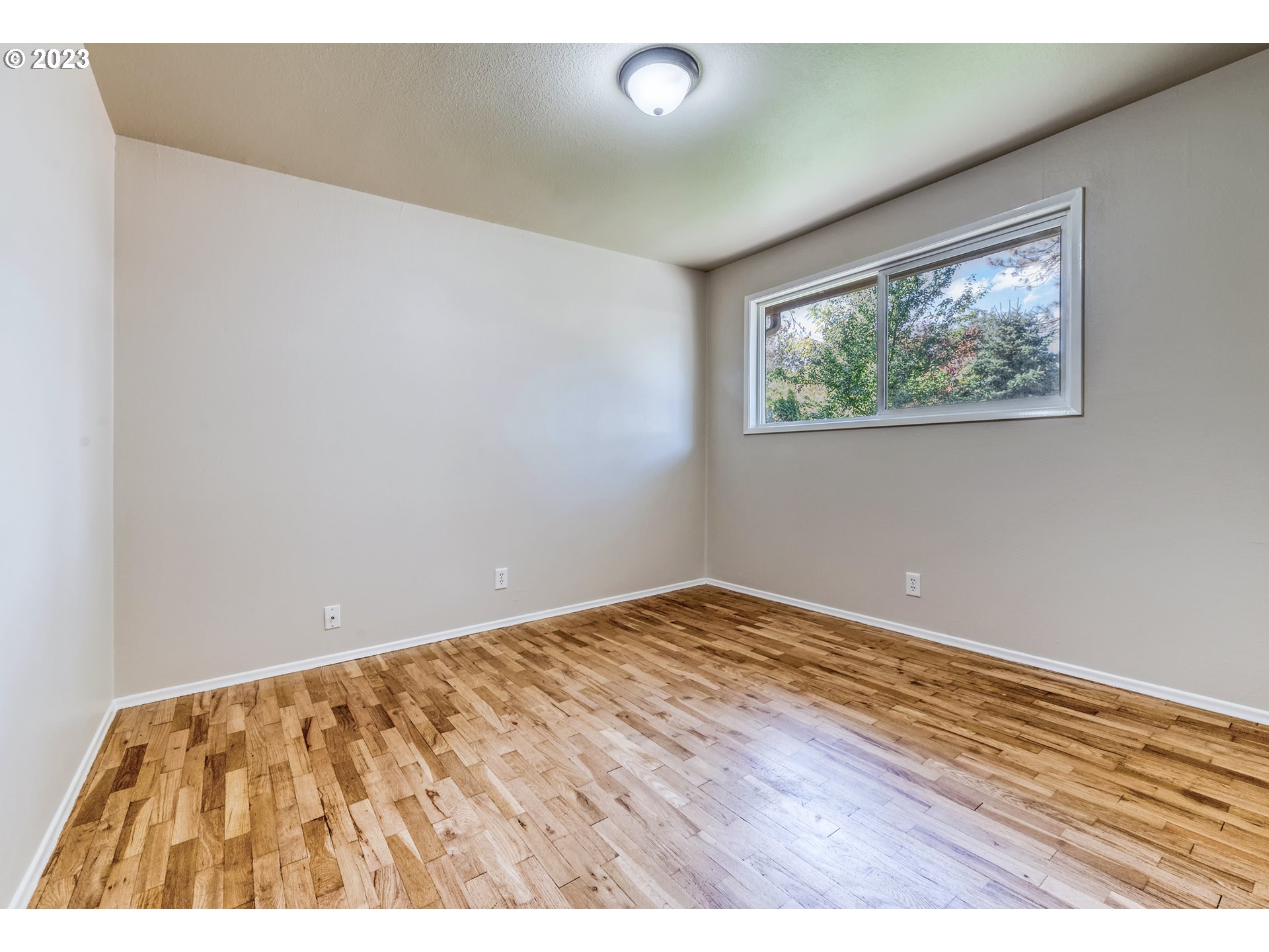 4439 Camellia Street Springfield, OR 97478 - Photo 21 of 31 a view of an empty room