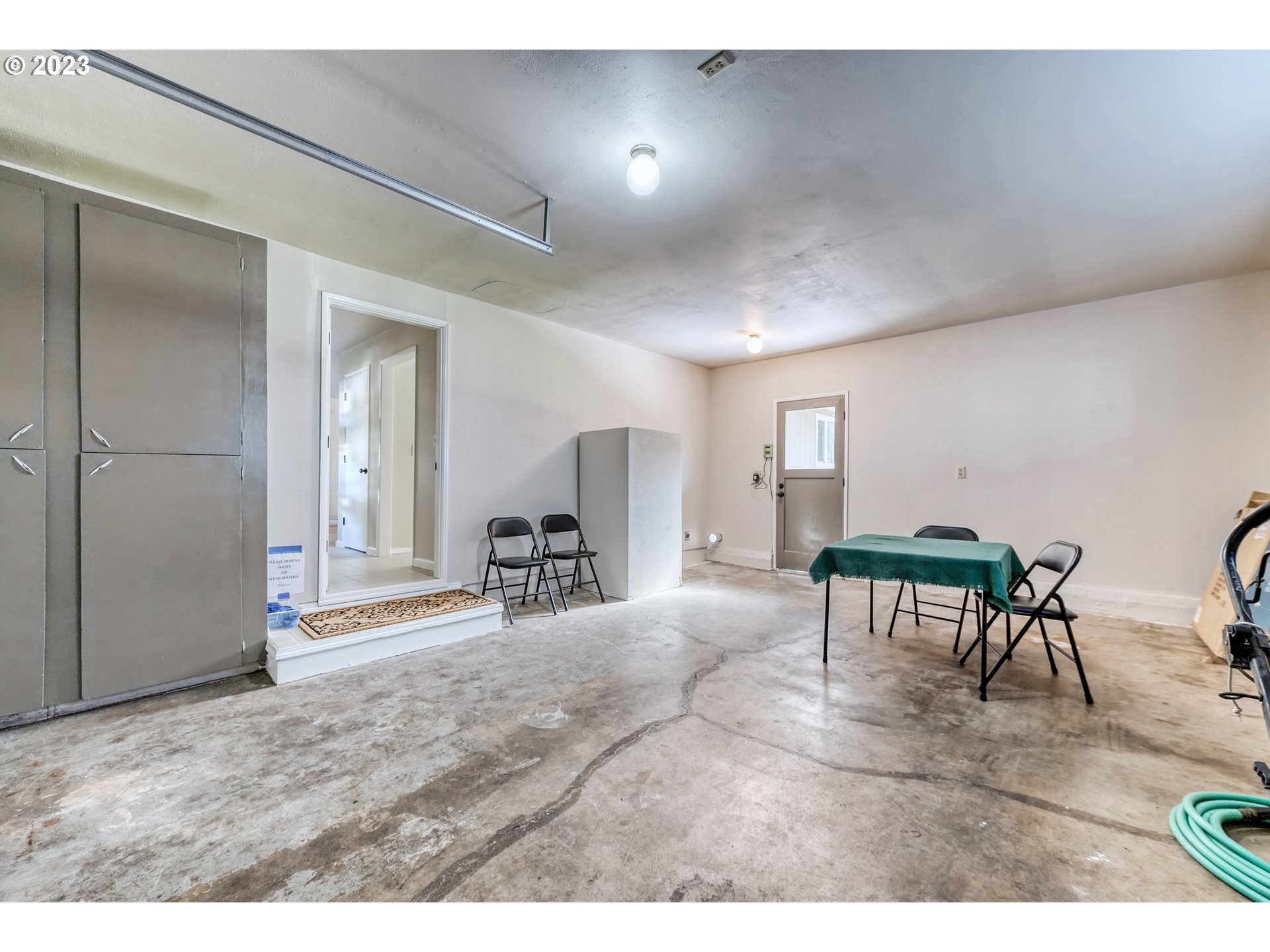 4439 Camellia Street Springfield, OR 97478 - Photo 24 of 31 a living room with furniture and a table
