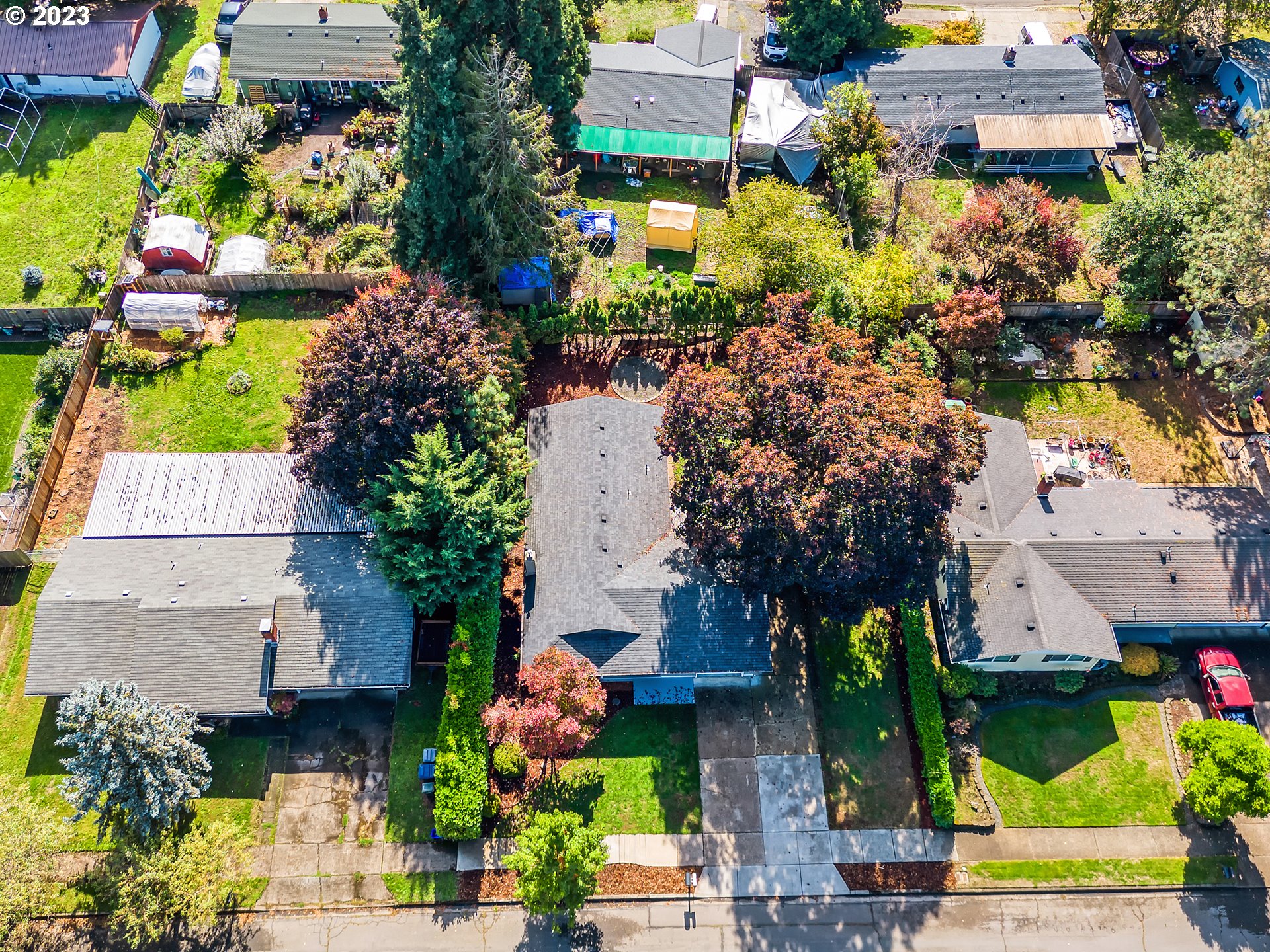 4439 Camellia Street Springfield, OR 97478 - Photo 28 of 31 an aerial view of multiple house
