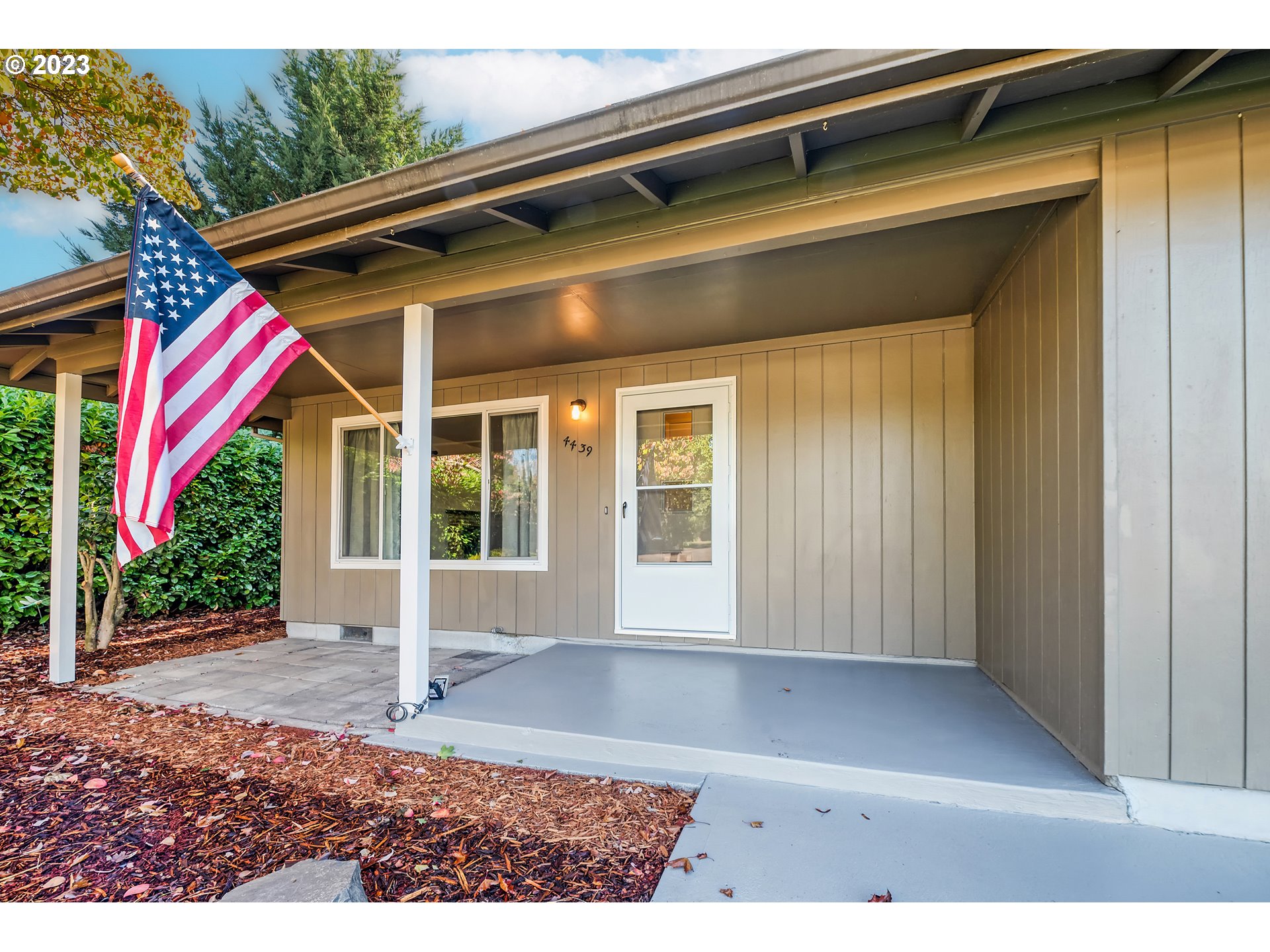4439 Camellia Street Springfield, OR 97478 - Photo 8 of 31 a front view of a house with a yard