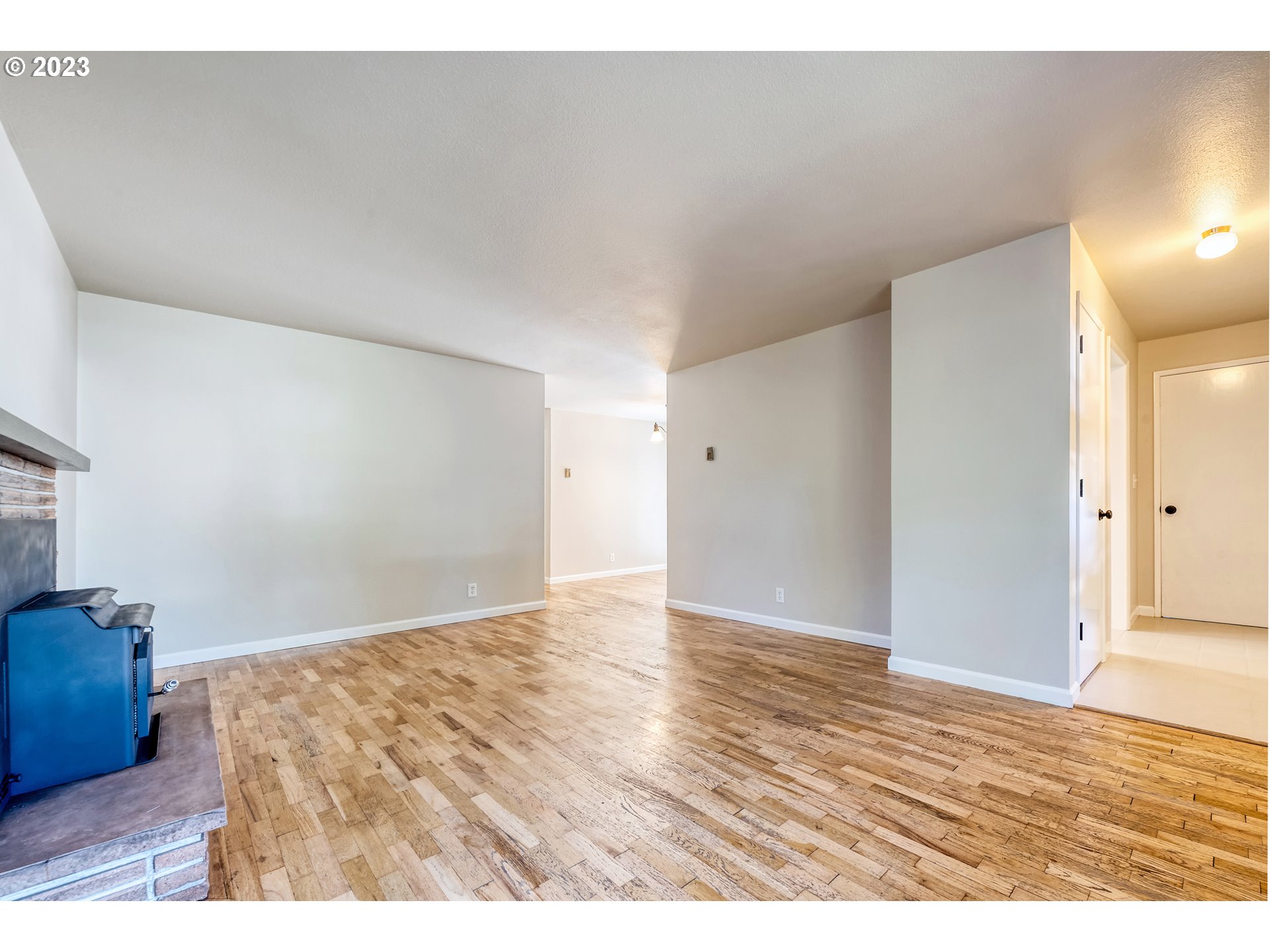 4439 Camellia Street Springfield, OR 97478 - Photo 10 of 31 a view of room