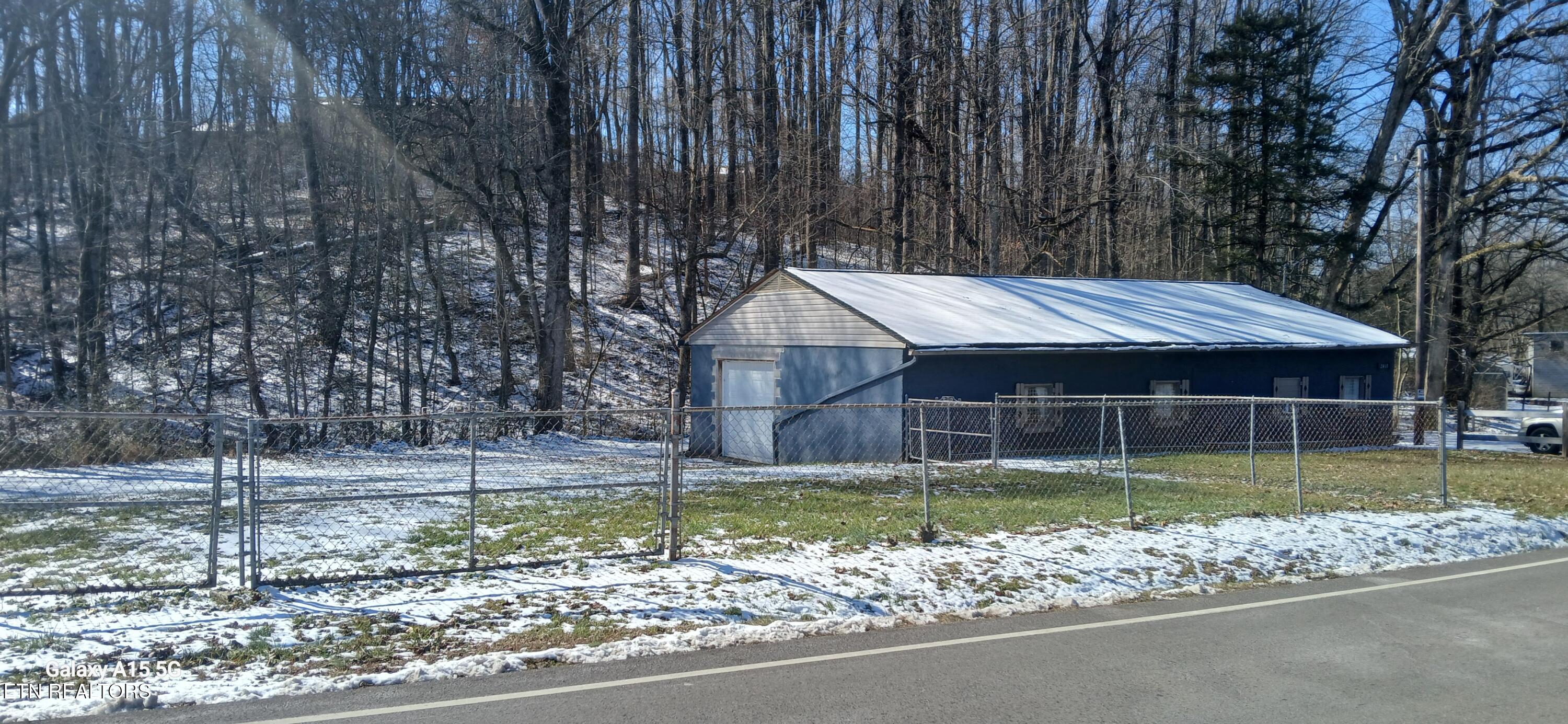 2405 Clearwater Road Athens, TN 37303 - Photo 4 of 17 Building Front-2
