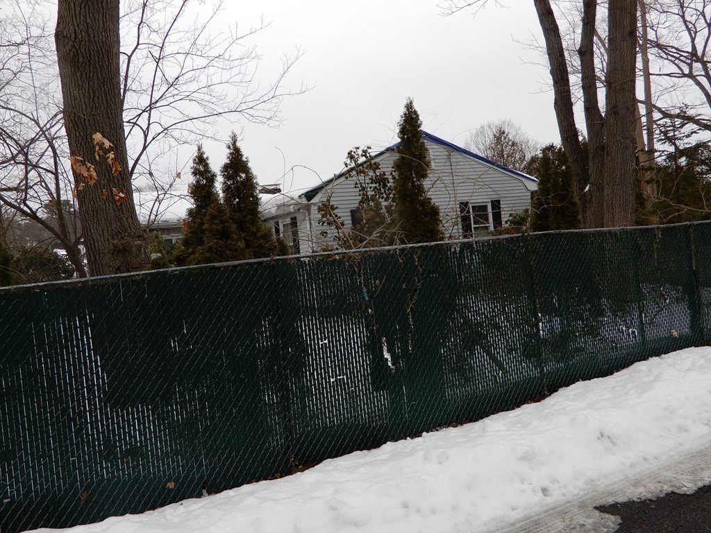 68 Hodge Road Arlington, MA 02474 - Photo 18 of 23 Gallery Image 18