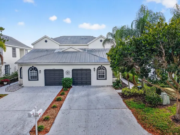 $450,000 | 10730 Pelican Drive, Wellington, FL 33414