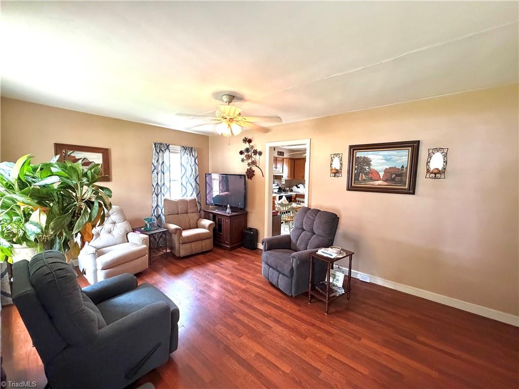 1114 Denny Street High Point, NC 27262 - Photo 4 of 10 Gallery Image 4