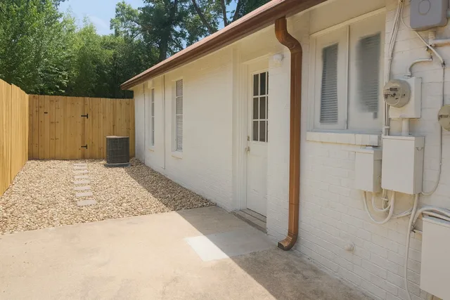 $1,595 | 1005 West Martin Luther King Jr Boulevard, Unit B, Austin, TX 78701