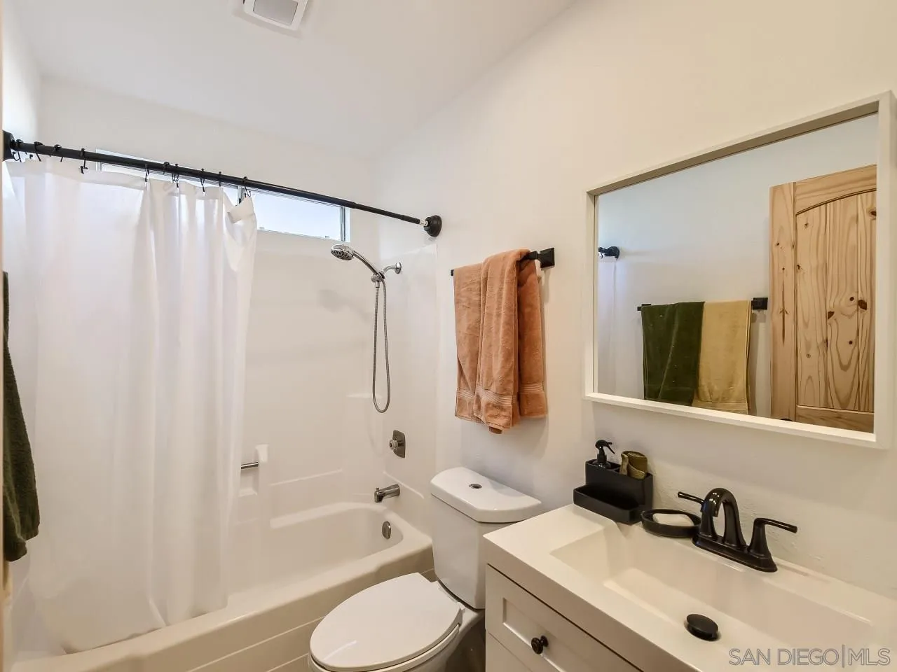 9250 Pennywood Road Santee, CA 92071 - Photo 19 of 24 Gallery Image 19