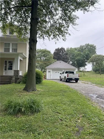 $325,000 | 207 South Ives Street, Highland, KS 66035