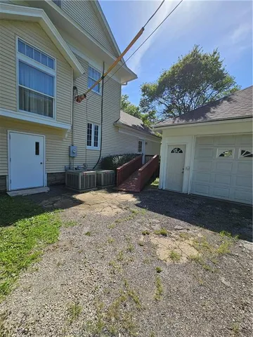 $325,000 | 207 South Ives Street, Highland, KS 66035