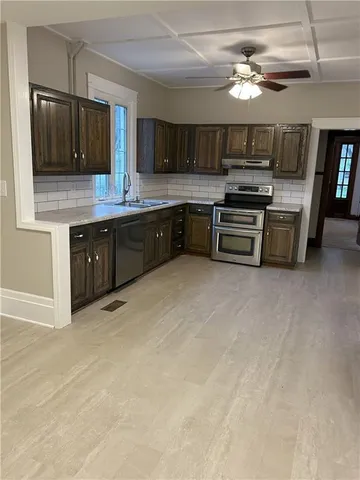 $325,000 | 207 South Ives Street, Highland, KS 66035