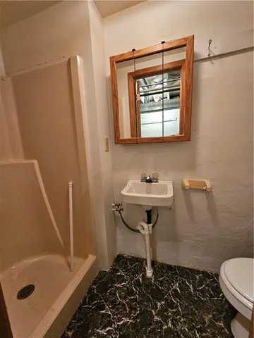 $325,000 | 207 South Ives Street, Highland, KS 66035