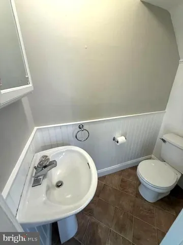 $2,300 | 50 East 3rd Street, Moorestown, NJ 08057