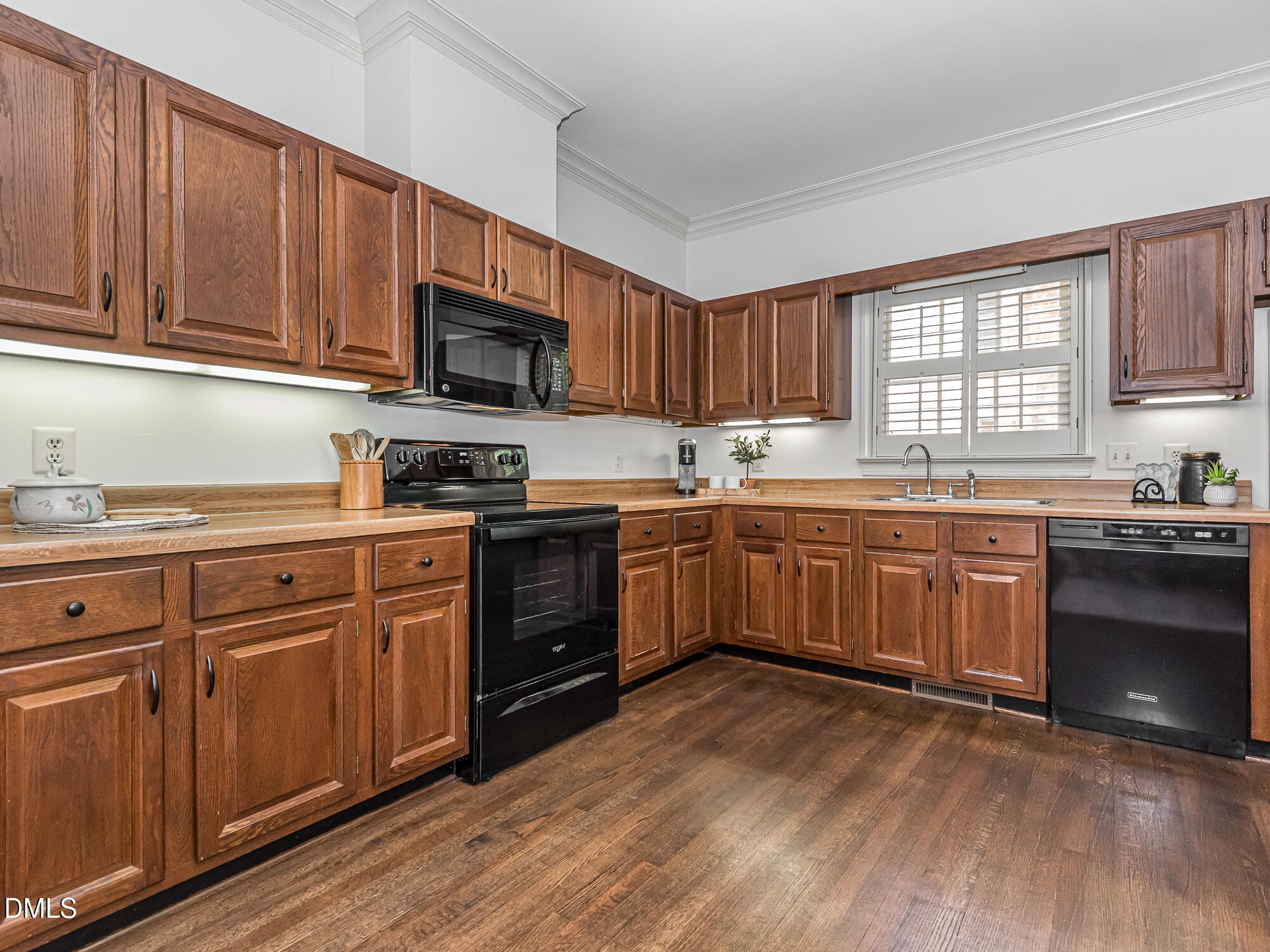 722 Weathergreen Drive Raleigh, NC 27615 - Photo 11 of 42 InTrust_Realty_Caroline_722_Weathergreen