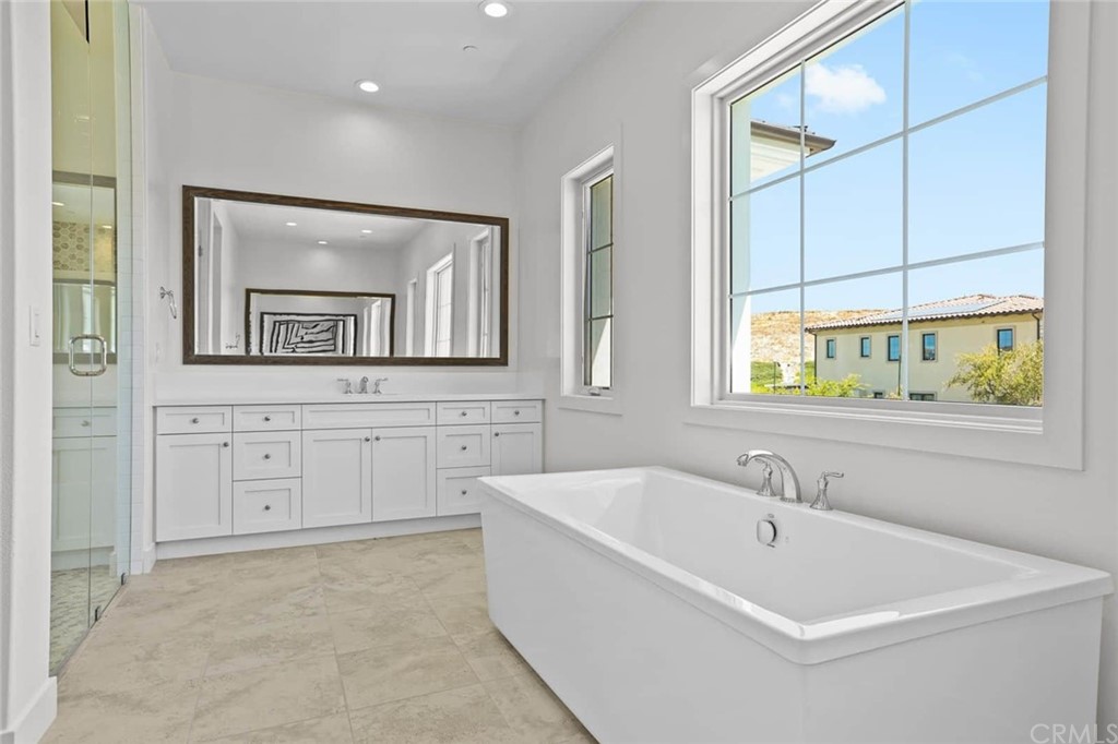 104 Interstellar Irvine, CA 92618 - Photo 11 of 18