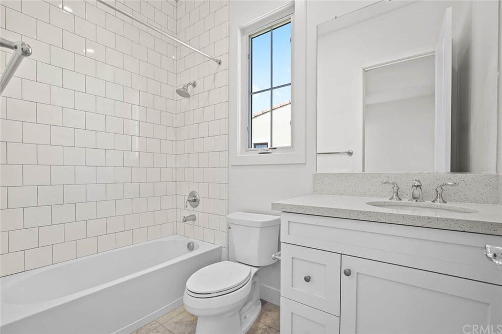 104 Interstellar Irvine, CA 92618 - Photo 14 of 18