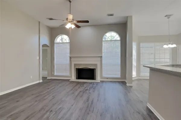 $2,525 | 18803 Racquet Sports Way, Humble, TX 77346
