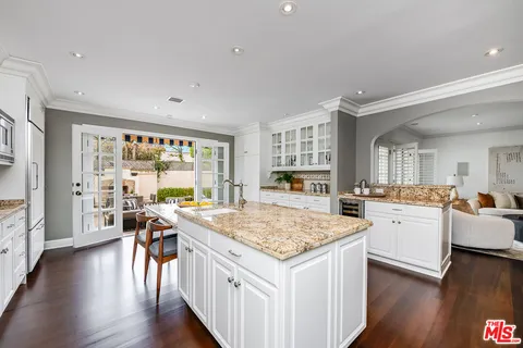 $2,295,000 | 4419 North Clybourn Avenue, Toluca Lake, CA 91602