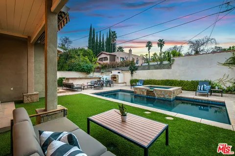 $2,295,000 | 4419 North Clybourn Avenue, Toluca Lake, CA 91602