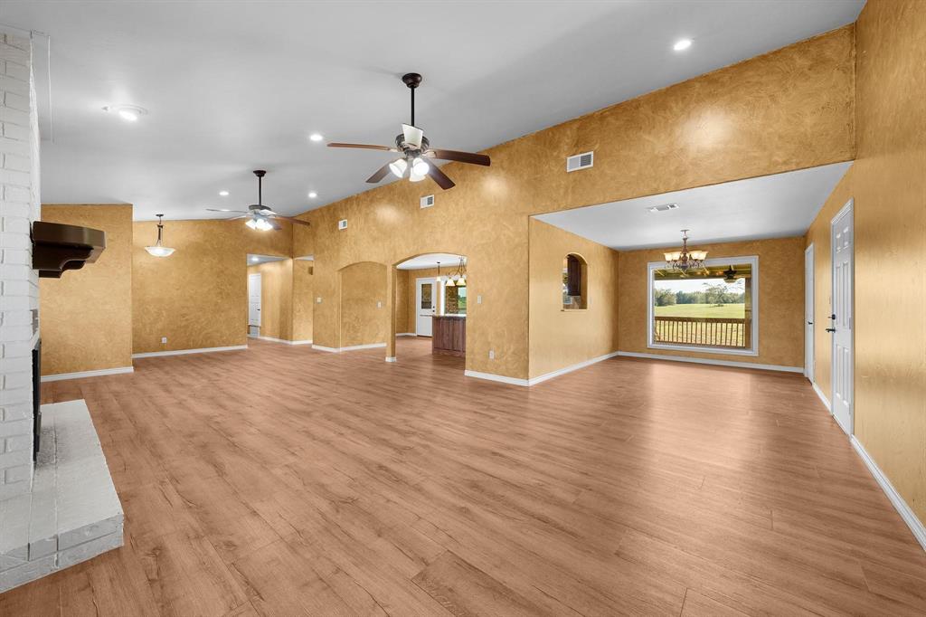 537 Southwest 12 Mount Pleasant, TX 75455 - Photo 18 of 37