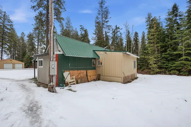 $280,000 | 671 North Davis Road, Usk, WA 99180