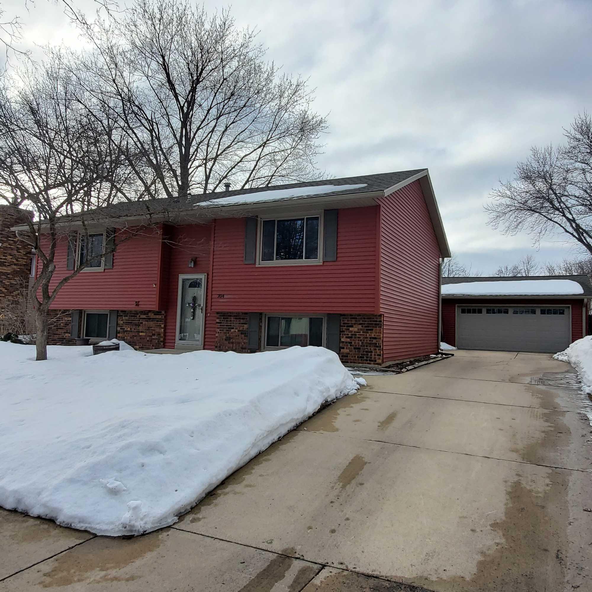704 17th Street Southeast Rochester, MN 55904 - Photo 1 of 1 Gallery Image 1