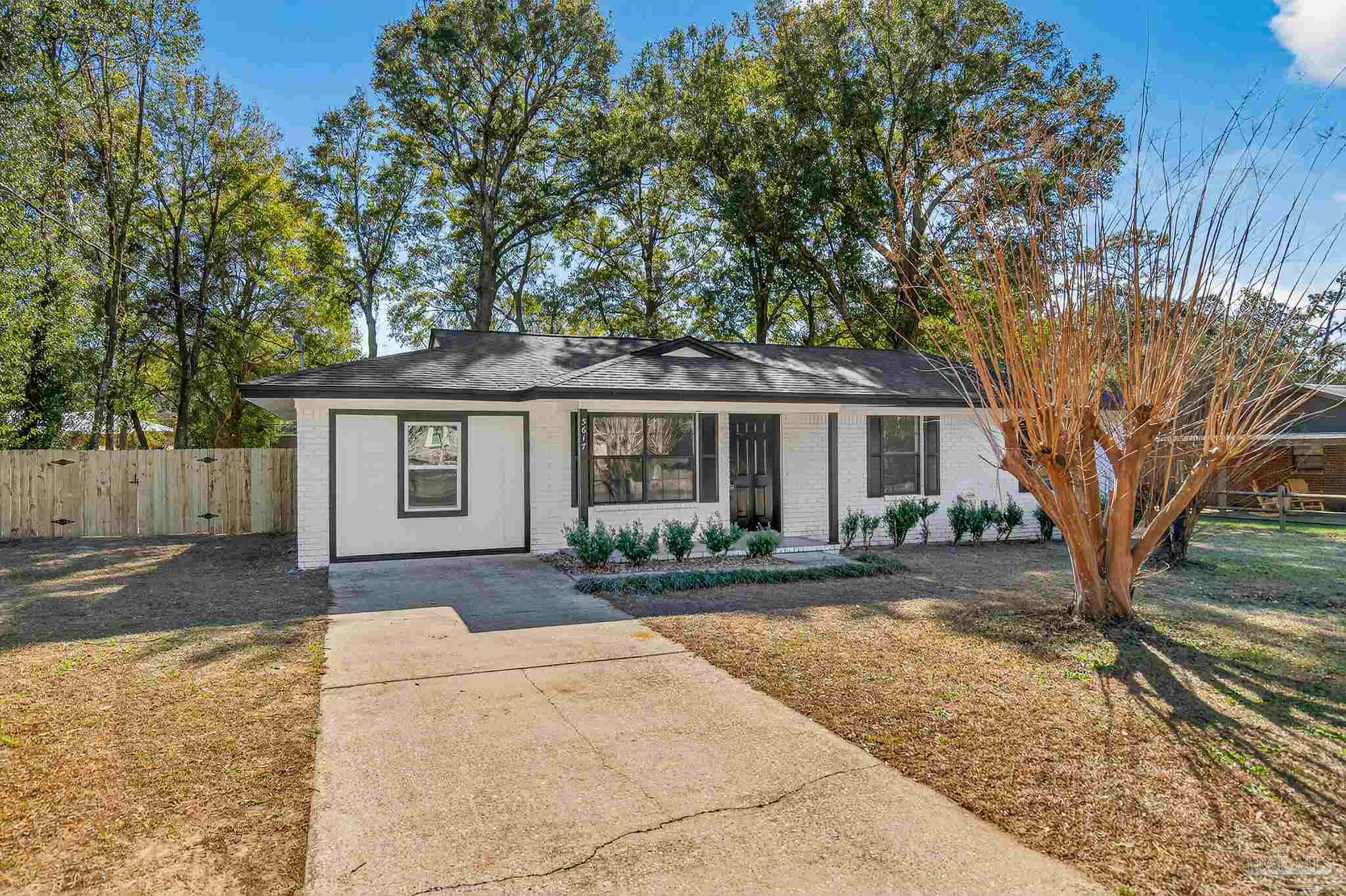 5617 Balsam Street Milton, FL 32583 - Photo 2 of 53